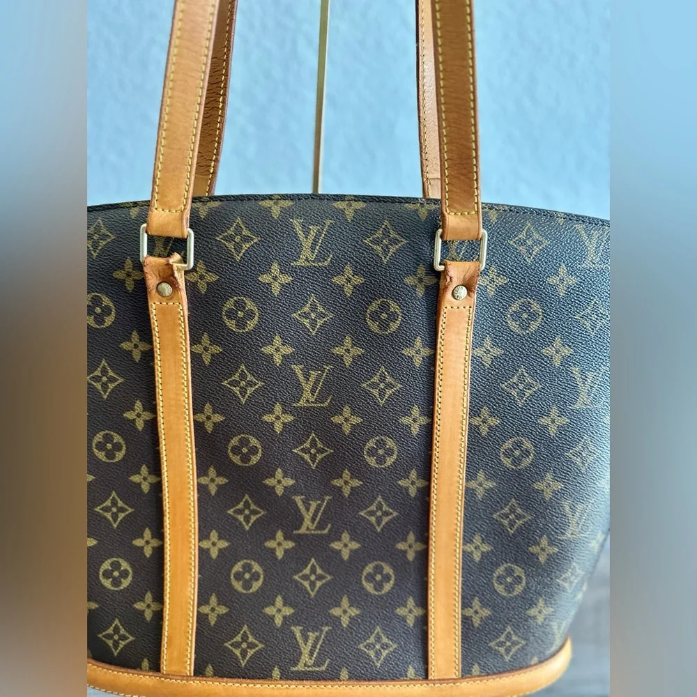 Louis Vuitton Babylone Tote - Picture 2 of 10
